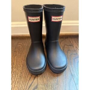 Hunter Kids First Classic Rain Boots in black Size 9 Us